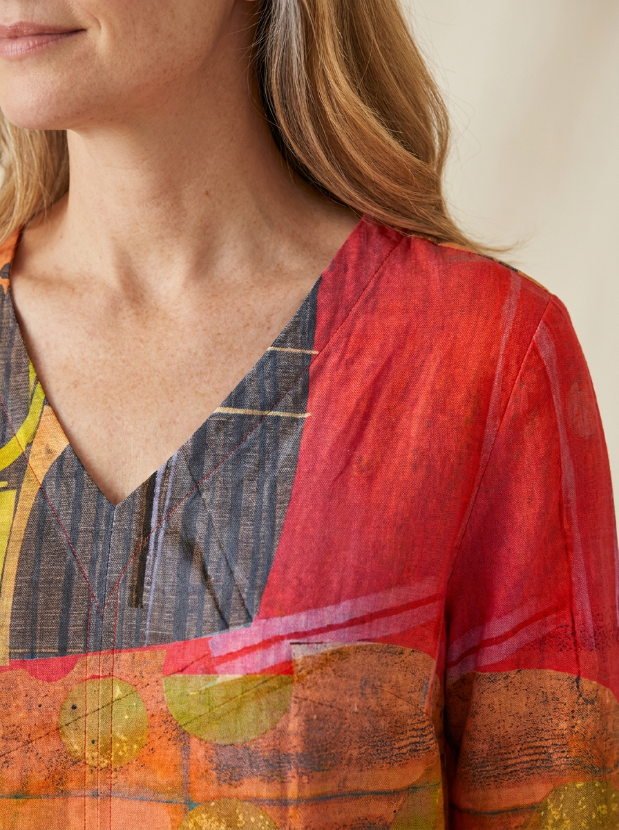 Lucie | Long Blouse with V-Neck