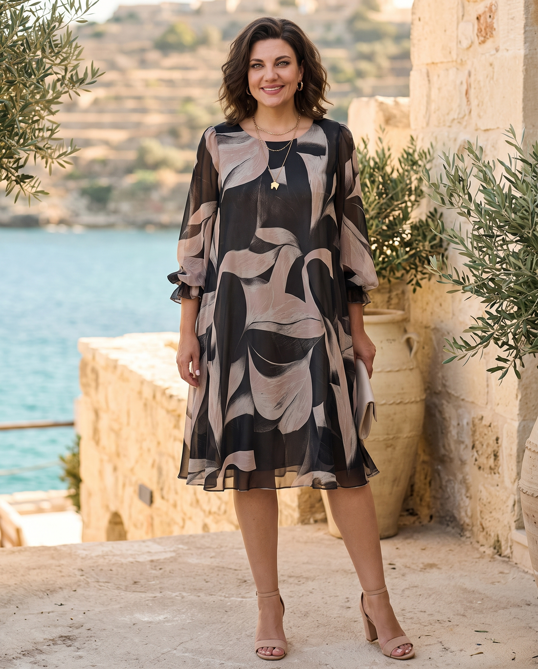 Whitemore & Daughters - Charlyn Mini Dress: A-Line Round-Neck Dress with Long Balloon Sleeves in Abstract Print